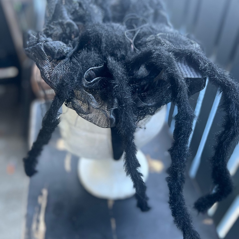 Custom-made Spider Fascinator - Picture 7 of 10